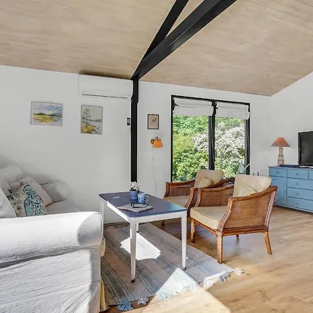 Three-bedroom In Vakantiehuis Rødby