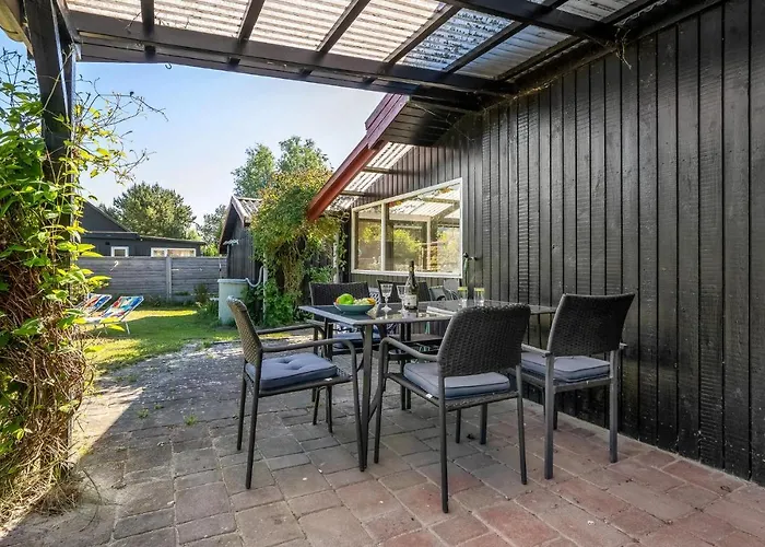 Holiday home Three-bedroom In *